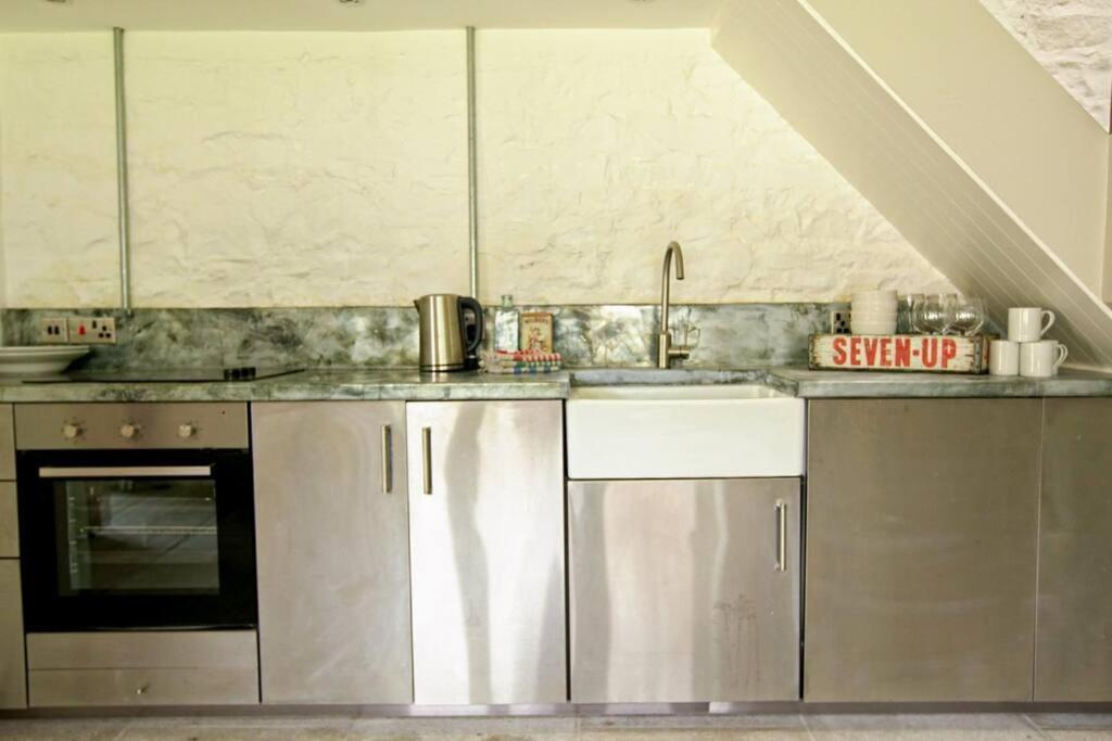 Lower Godney Little House Уелс Екстериор снимка